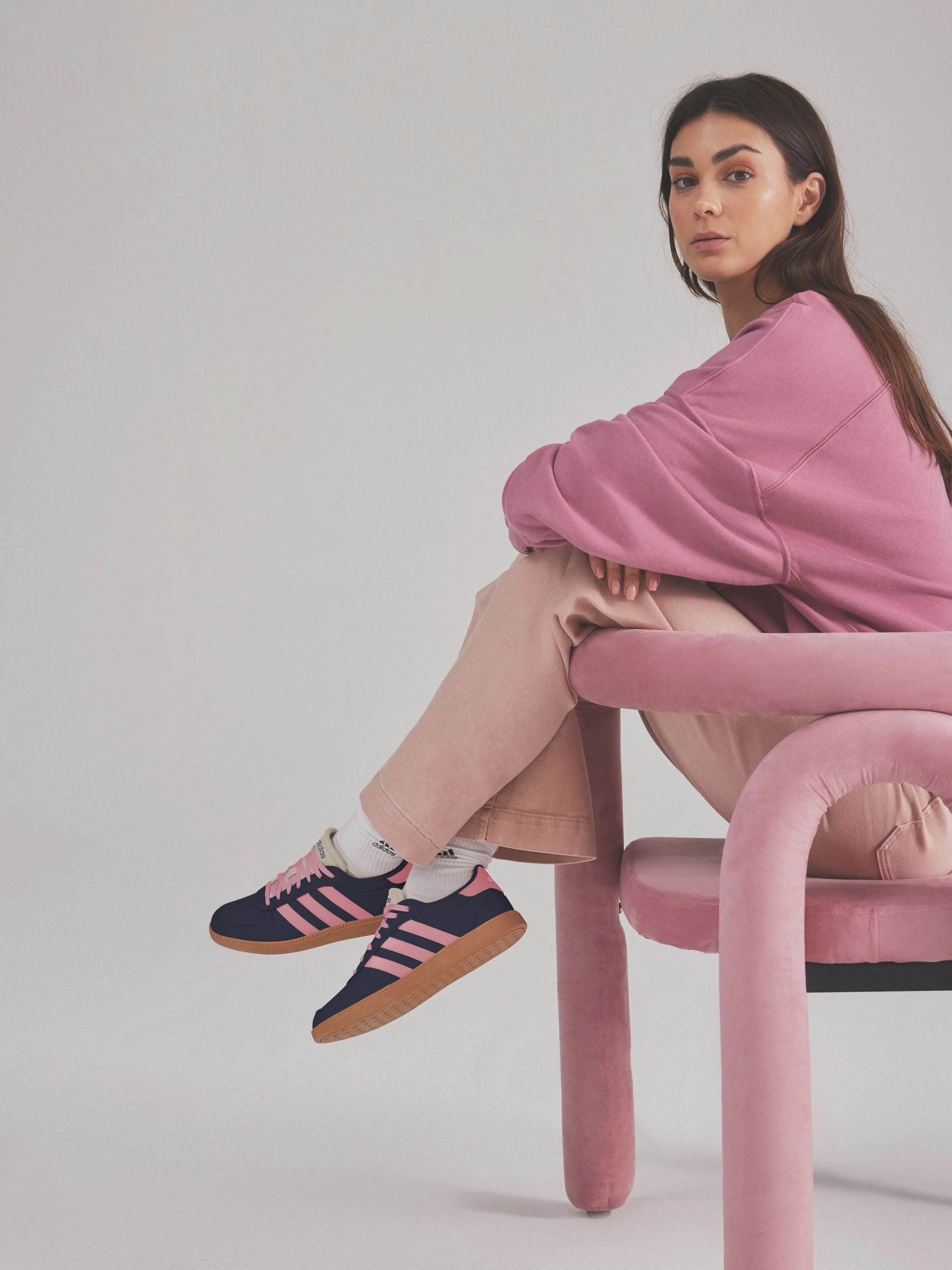 Donkerblauw/roze - adidas Breaknet Sleek sneakers