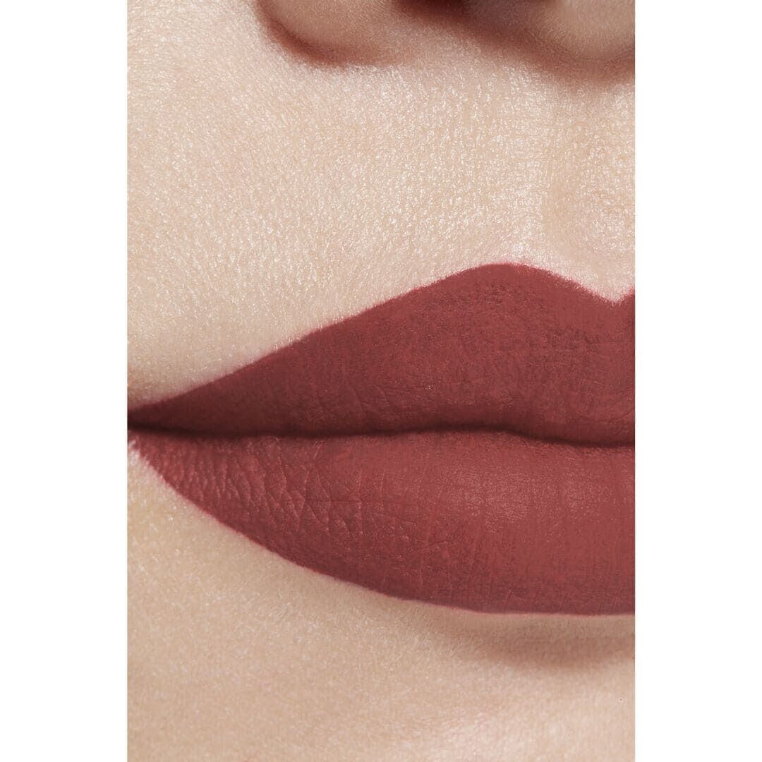 CHANEL ROUGE ALLURE LIQUID VELVET BATOM LÍQUIDO MATE INTENSO DE LONGA DURAÇÃO