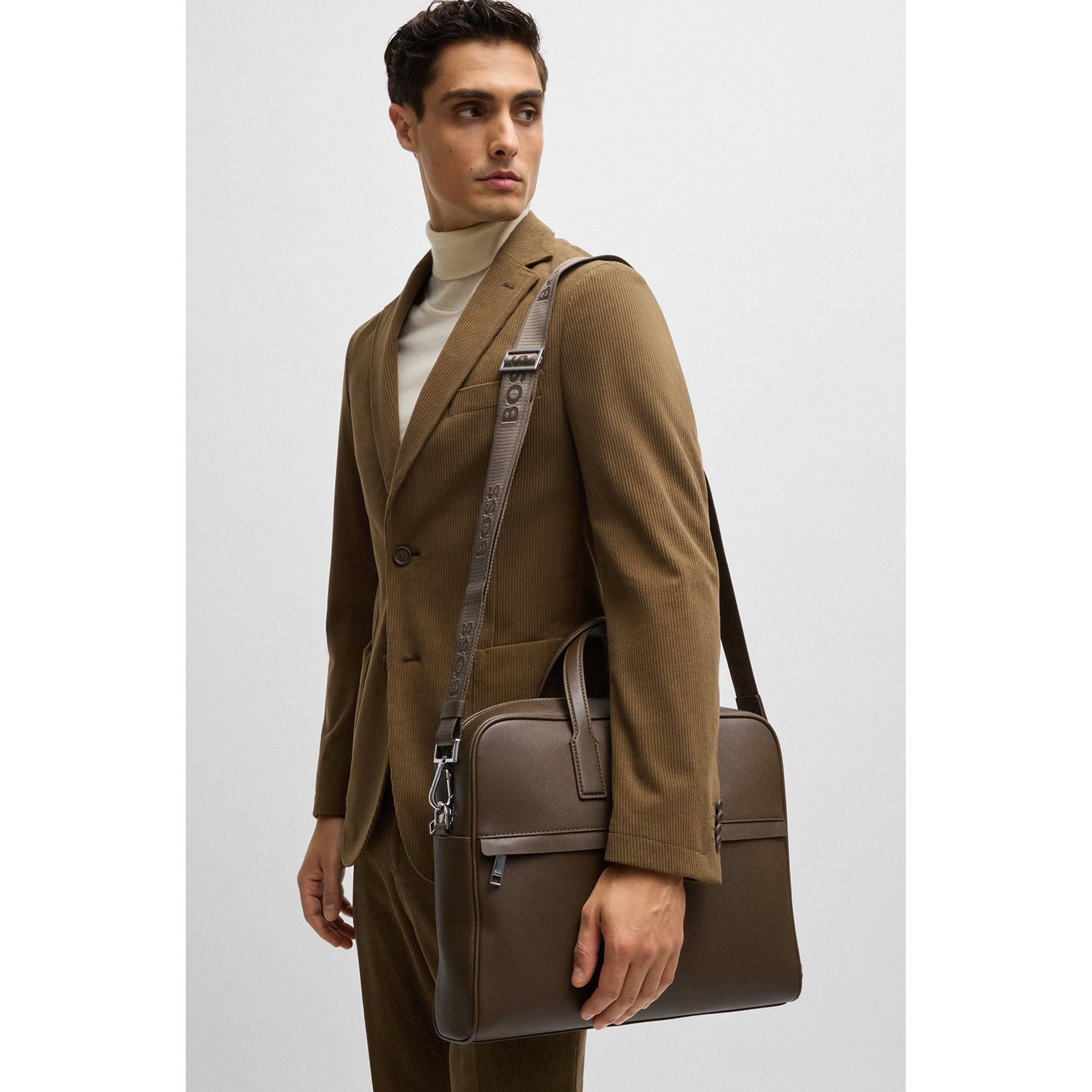 Boss Zair S Doc Case open green
