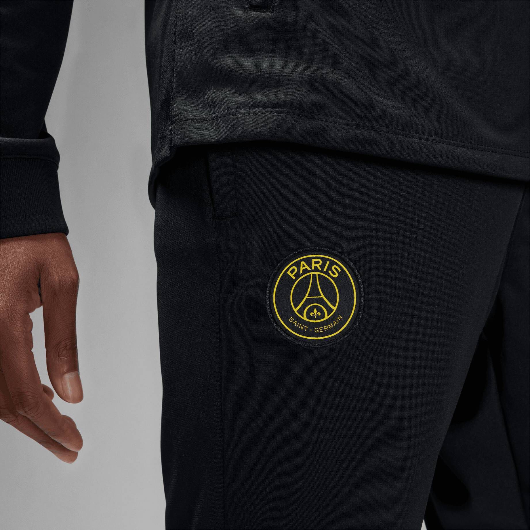 Nike| Herren Fußball-Trainingsanzug PARIS SAINT-GERMAIN STRIKE FOURTH