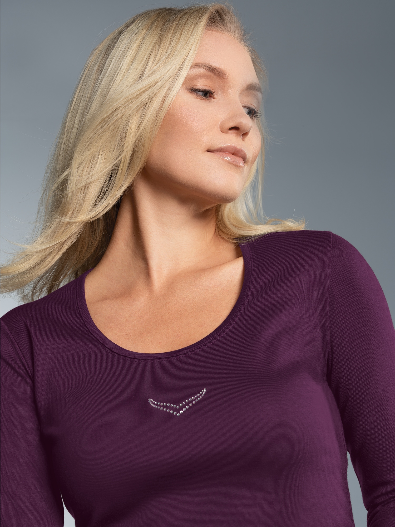 Langarmshirt mit Swarovski® Kristallen Aubergine