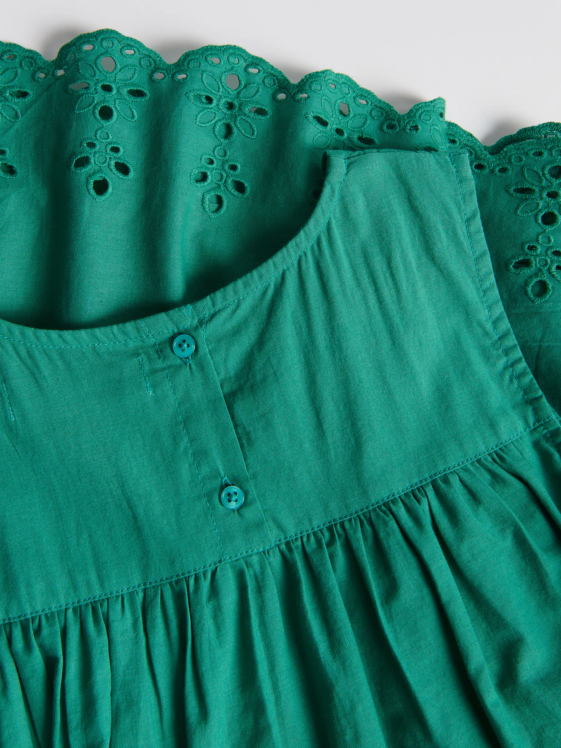 Ärmelloses Kleid