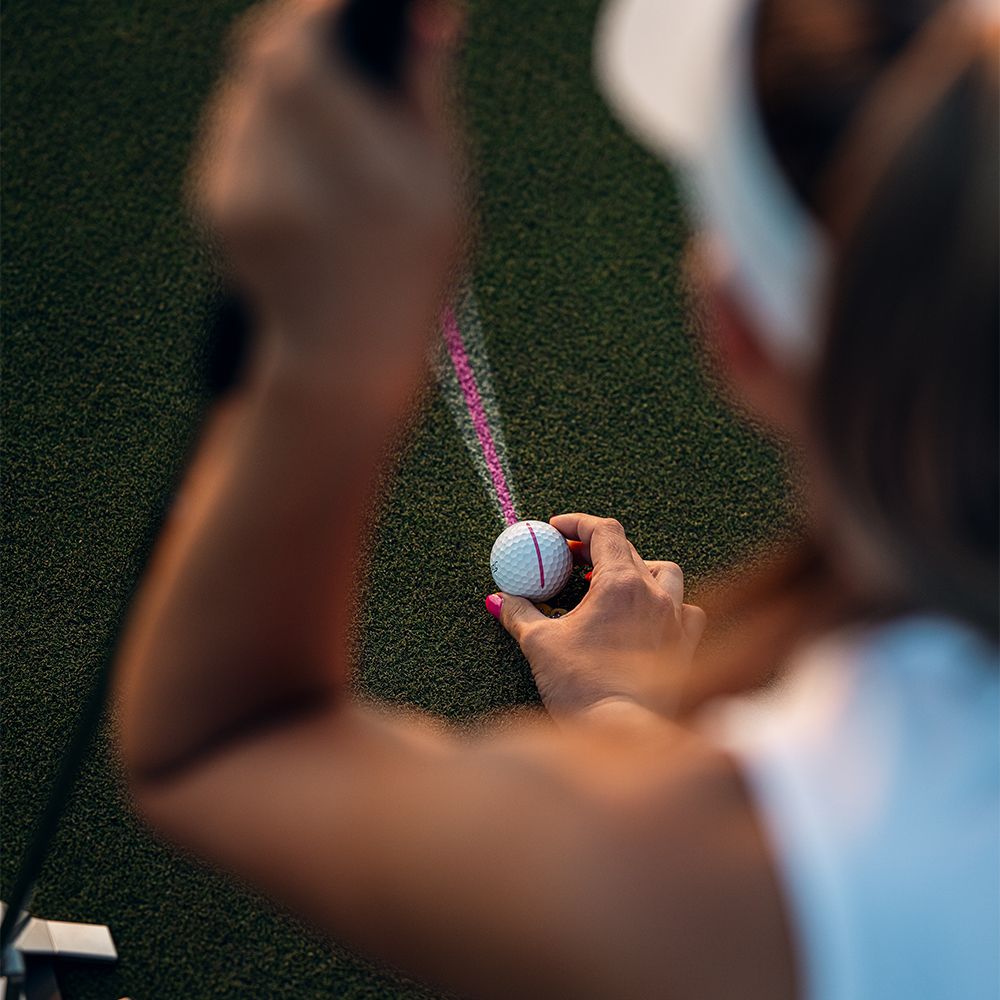 Pro V1x Rosa AIM Performance Golfball