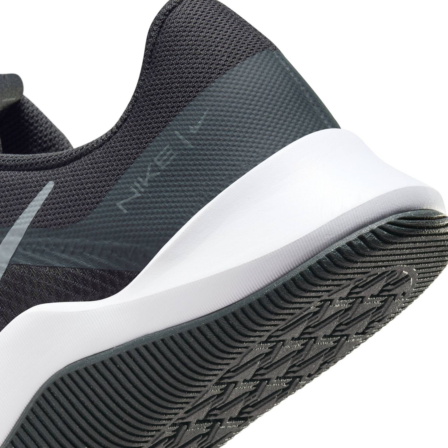 Nike| Herren Trainingsschuhe MC TRAINER 2