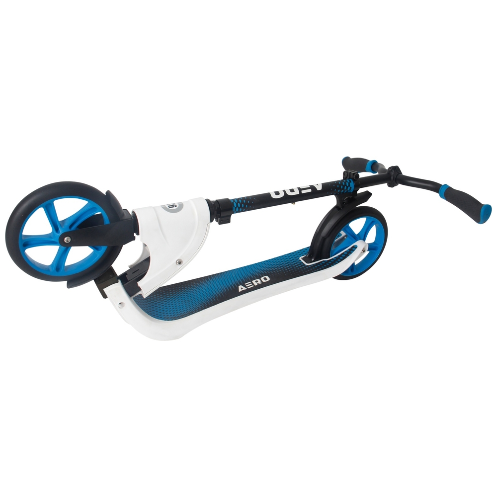 Aero C6 Weißer Roller