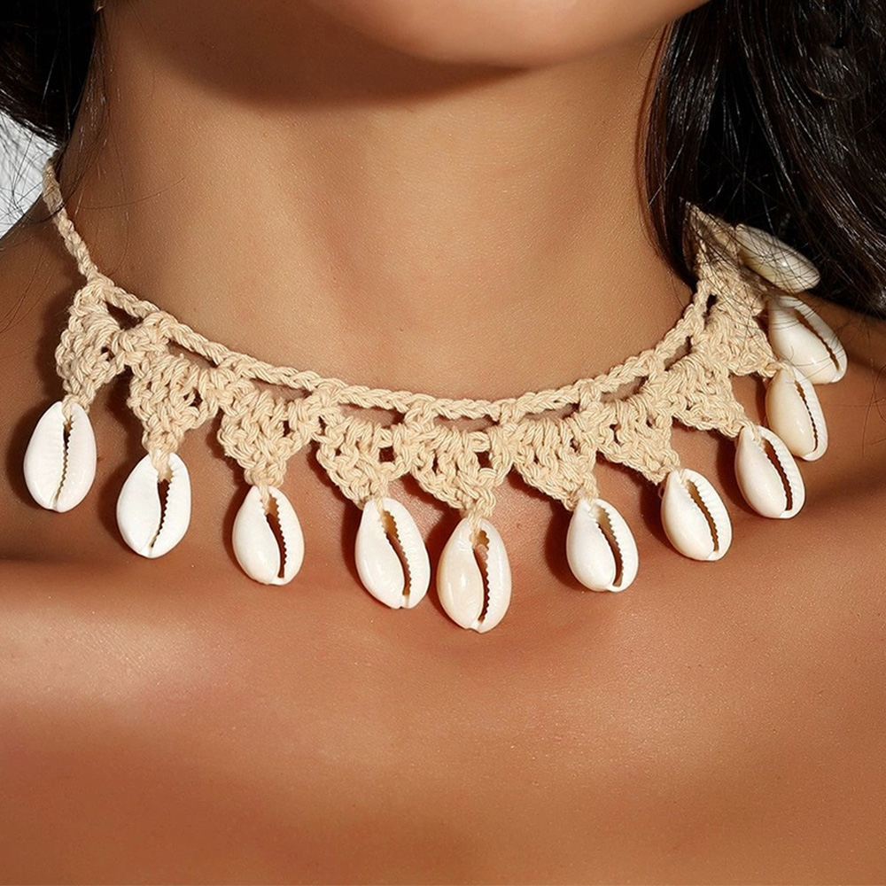 (80cm) Geflochtene Makramee Halskette Muschel Sommer Modeschmuck Boho Accessoire zum Binden - Braun / Weiss