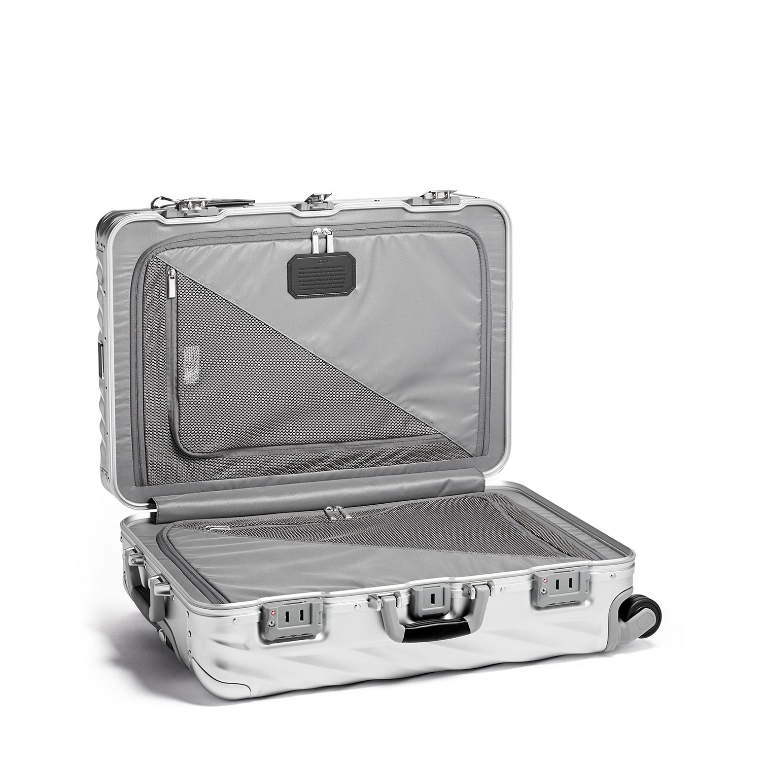 Tumi 19 Degree Aluminium Short Trip Packing Case silver