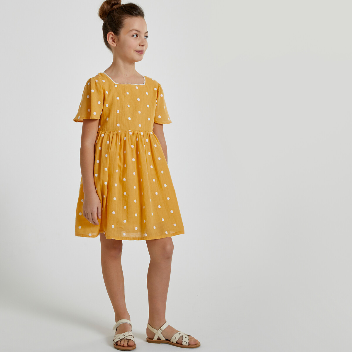 COLEÇÃO LA REDOUTE<br>Vestido curto com bolinhas bordadas