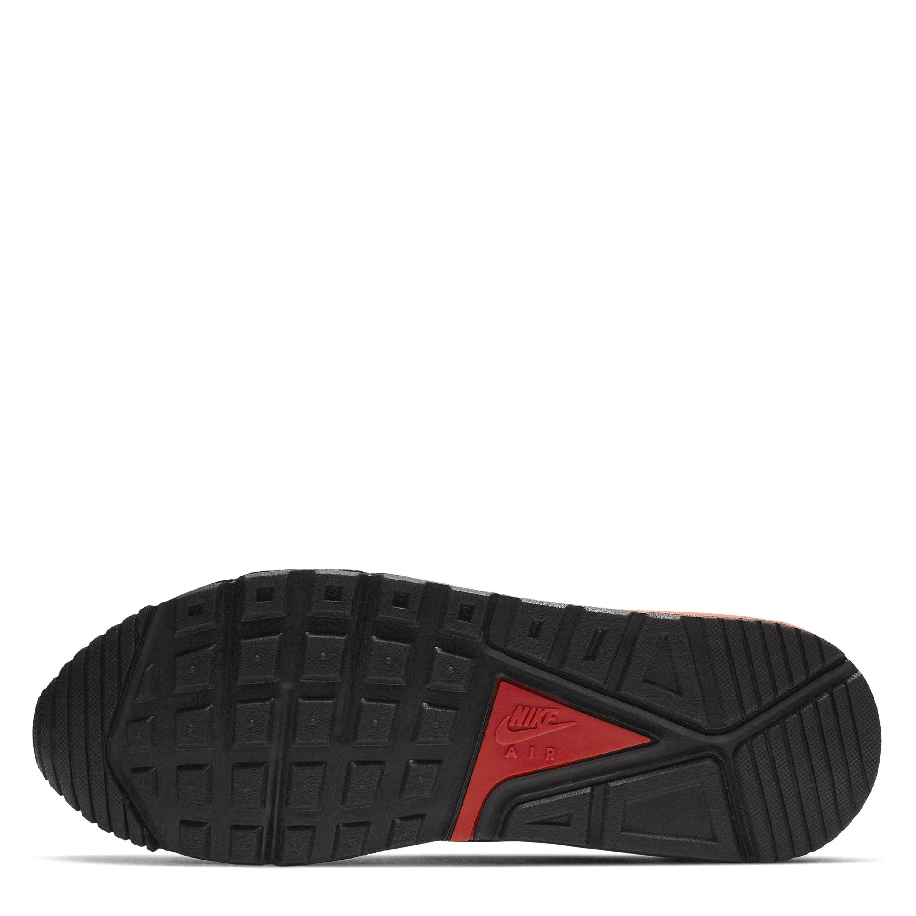 Nike Air Max IVO Trainers