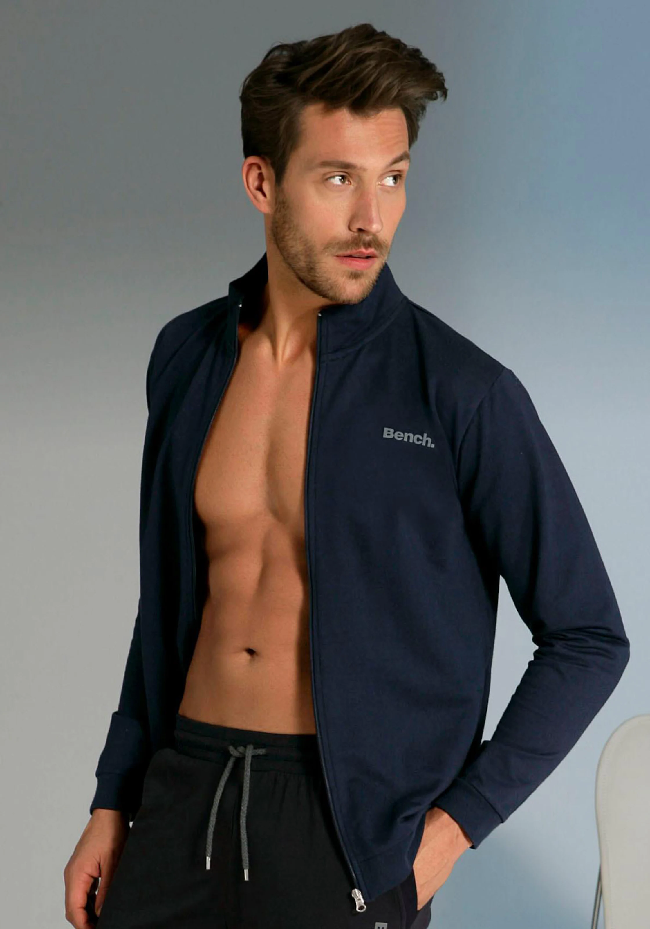 Sweatjacke in navy