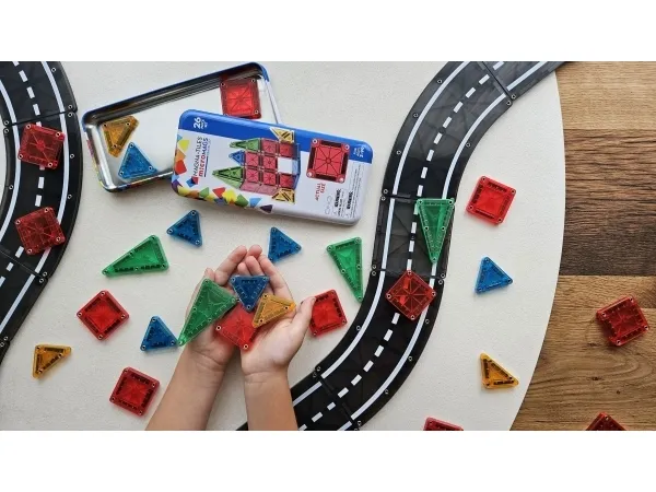 MAGNA-TILES microMAGS Travel Tin Case 26 pcs, CDU