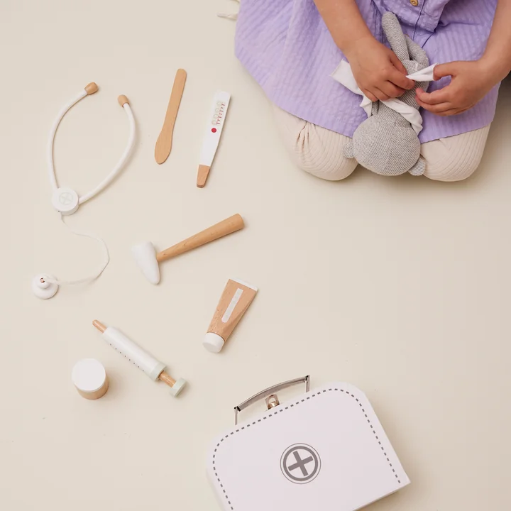 Kids Concept - Kid's Hub Arztkoffer mit Zubehör, weiss (8er-Set)