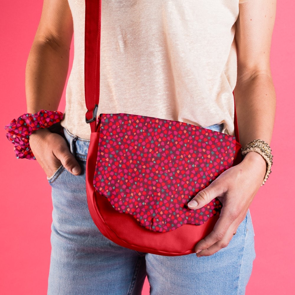 Rabat Besace Petit Nuage Pompons Cerise