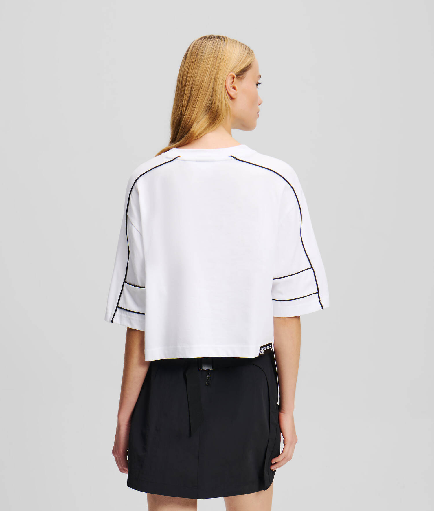 T-SHIRT AVEC DÉTAIL PASSEPOIL - Blanc