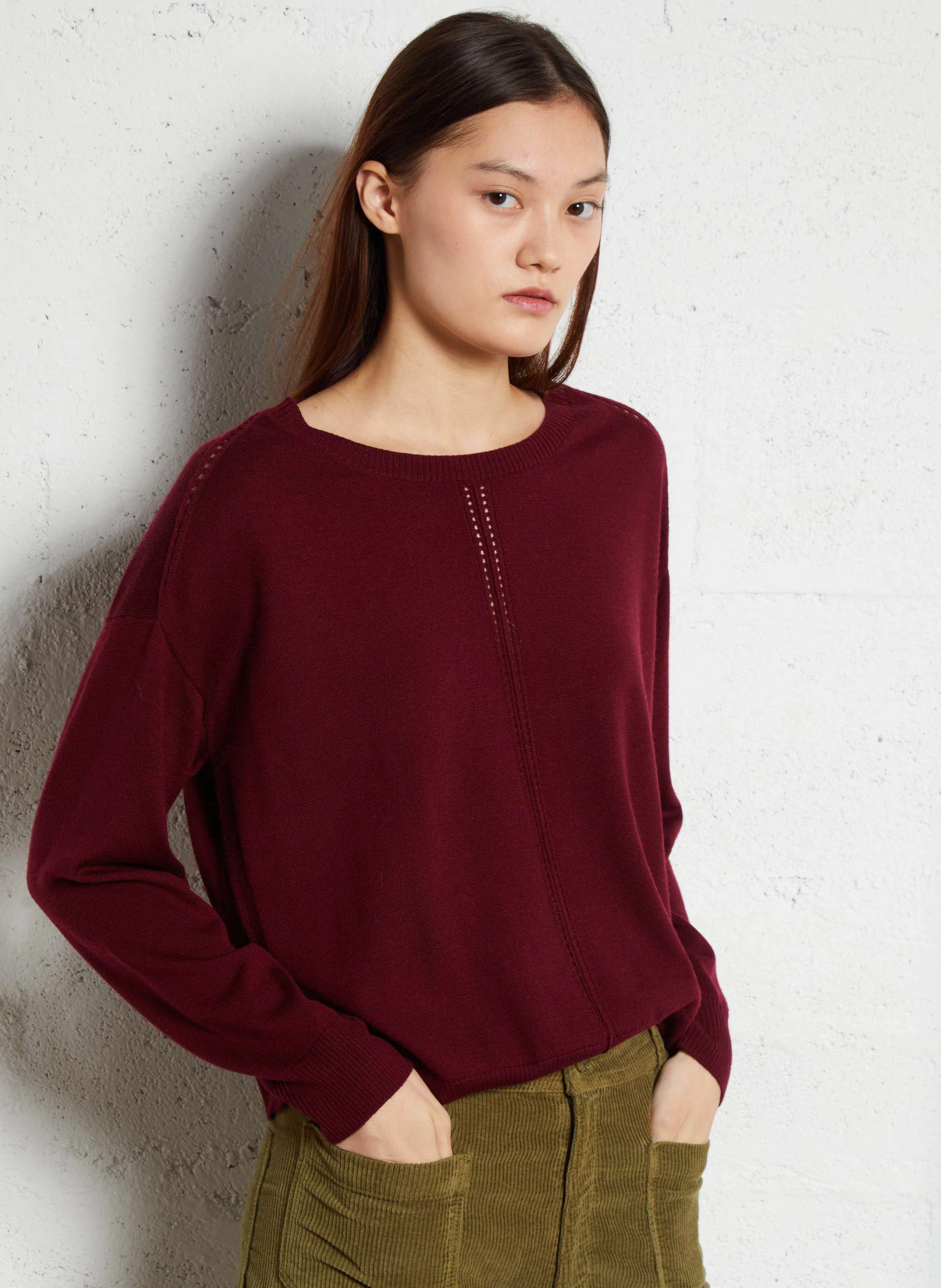 MAKINO - Pull fin col rond ajouré en laine | Rouge