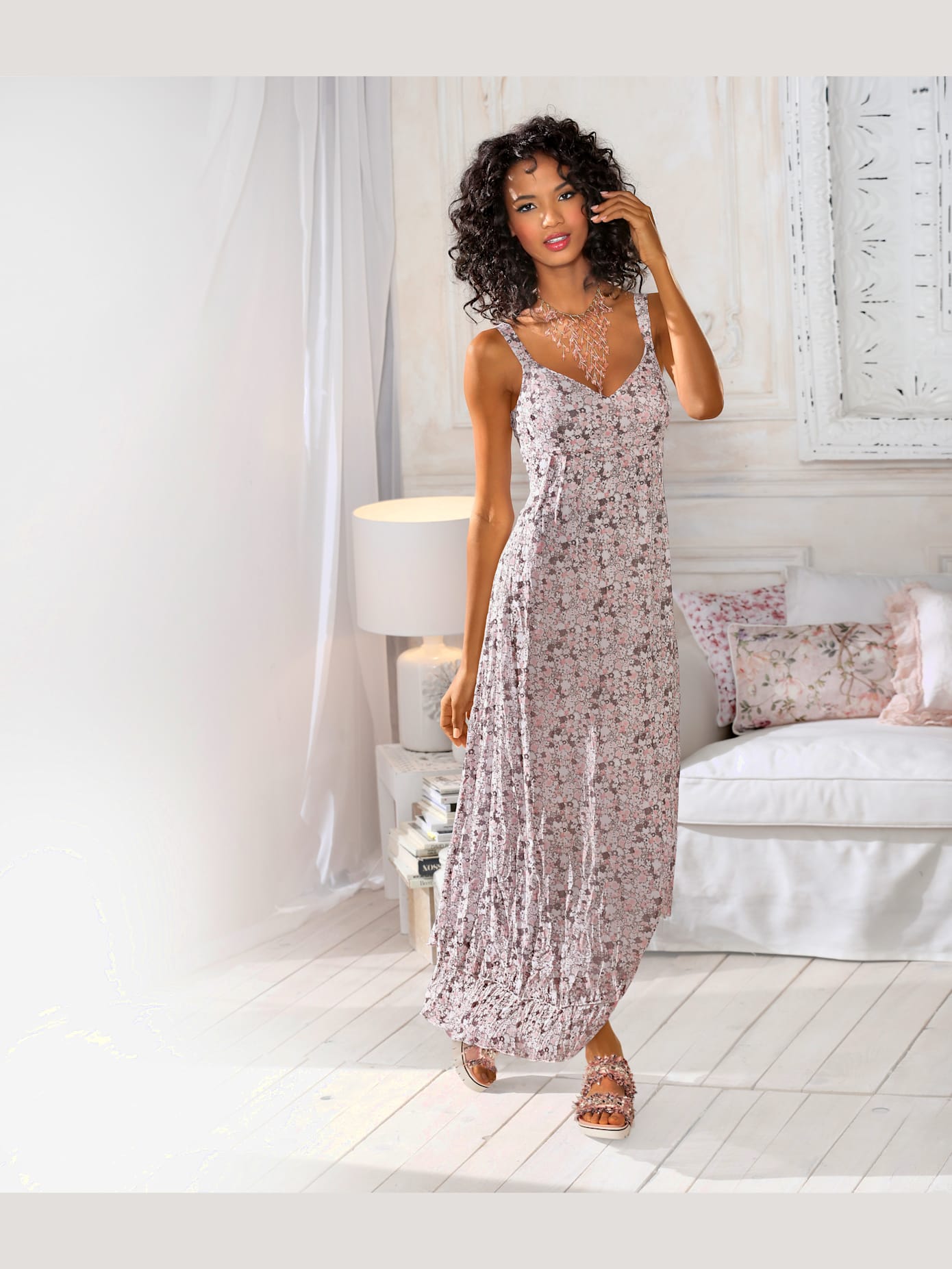 Robe longue look romantique
