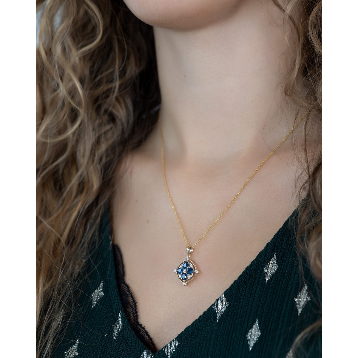 Collier Médaillon Saphir & Diamants en Or Jaune - Cadeau Anniversaire | Aden