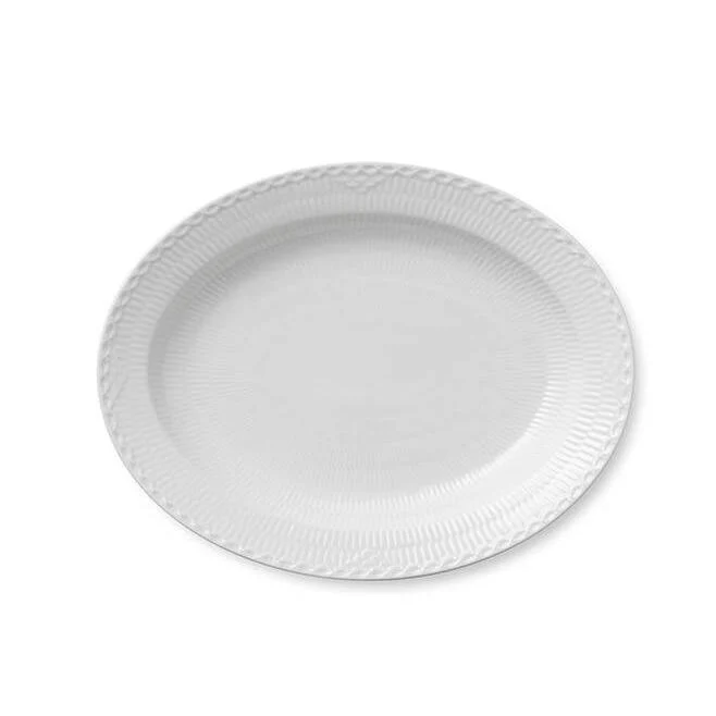 Royal Copenhagen  Hvid Riflet Halvblonde fad - 36,5 cm.
