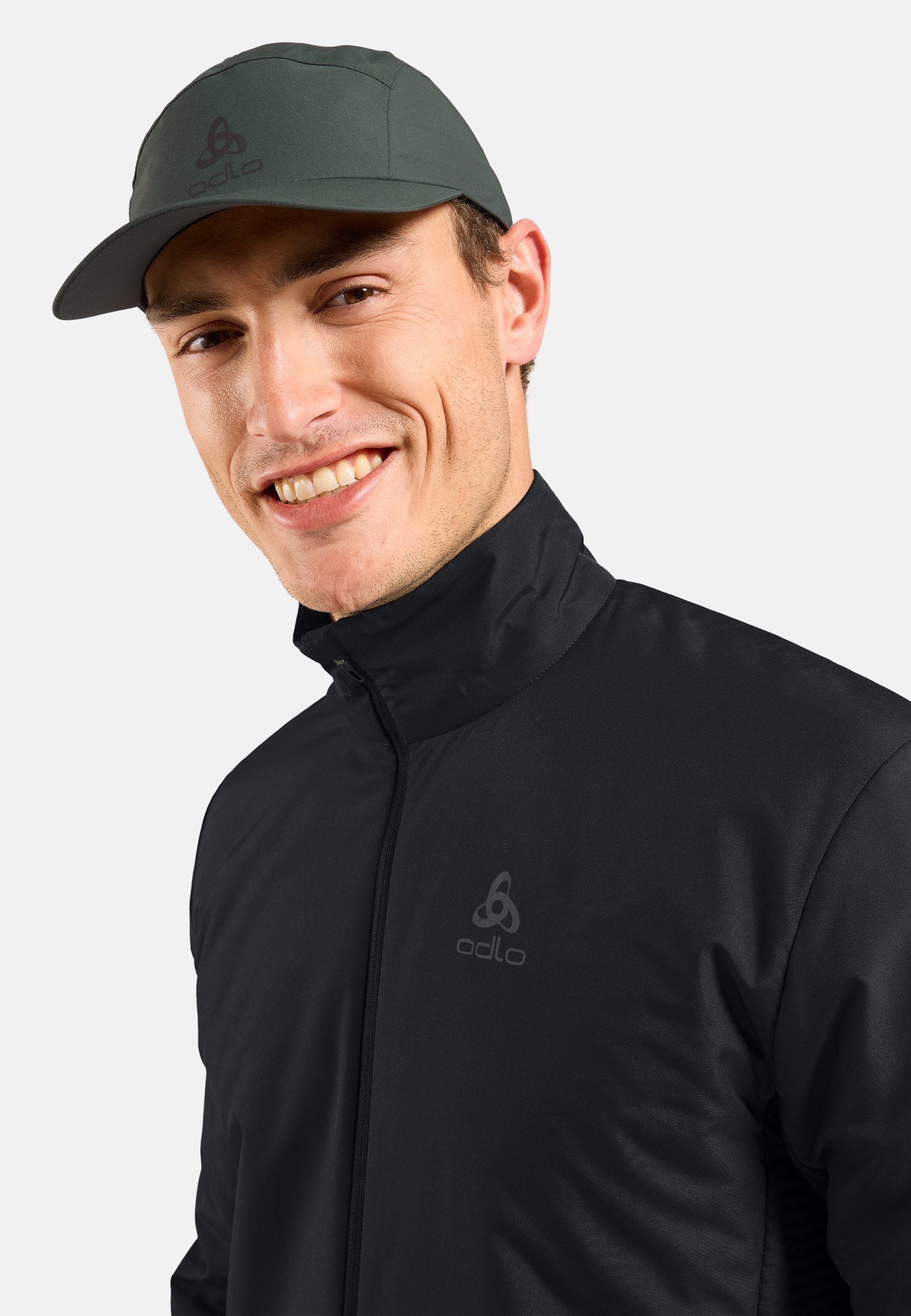 Essentials Insulator Hybrid-Laufjacke in black