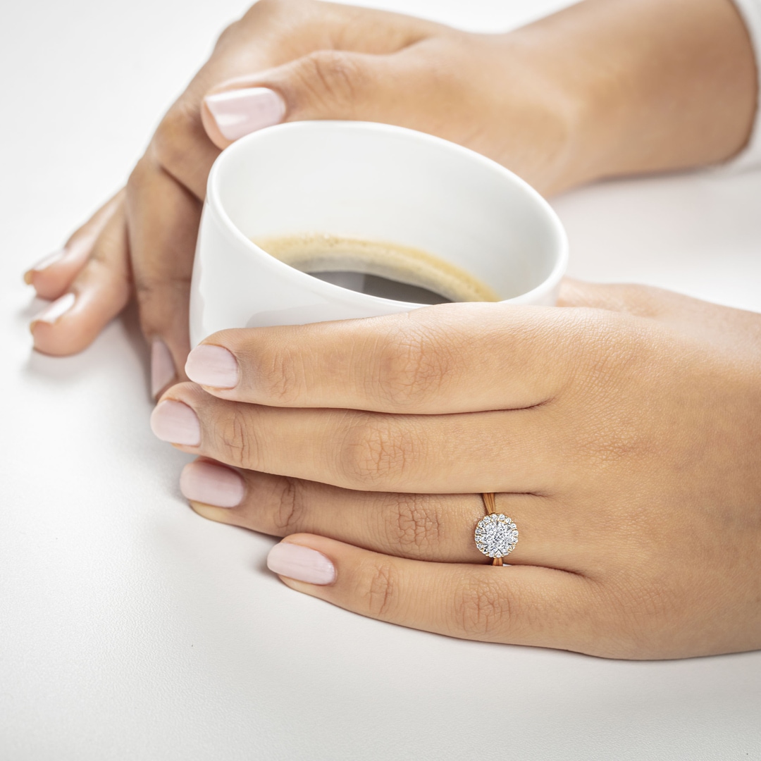 0.51 Karat Diamanten Halo Verlobungsring 750/18 K Gelbgold