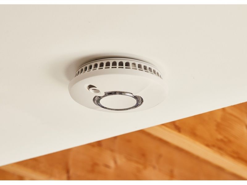 Yale Rauchmelder Smart Alarm Weiss Rauchmelder mit einer lauten 85-Dezibel-Sirene