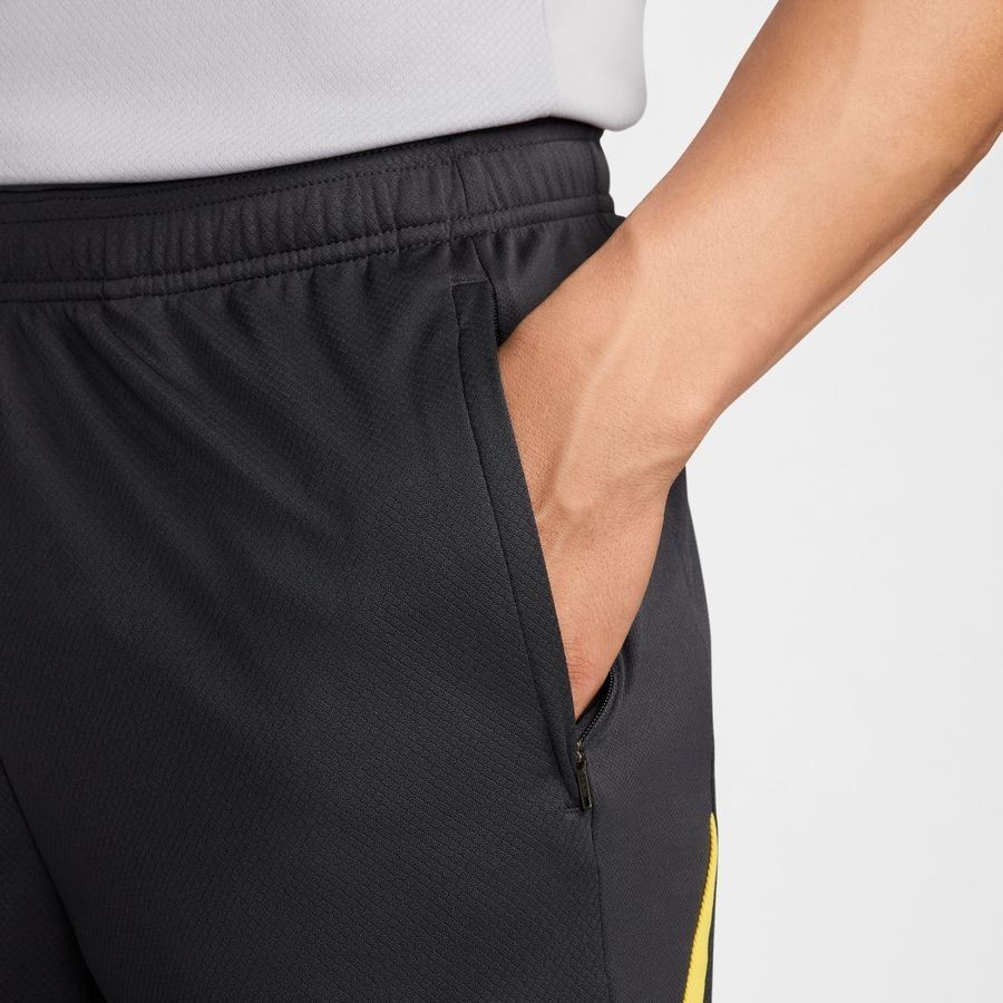 Liverpool Short d'Entraînement Dri-FIT Strike 3ème - Gris/Jaune/Rouge