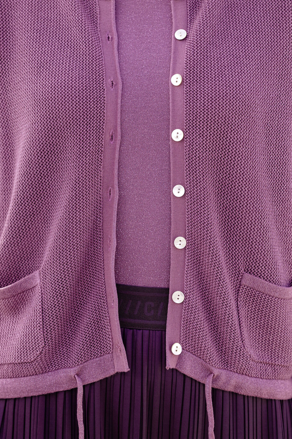 Strickjacke mit Bindebänder