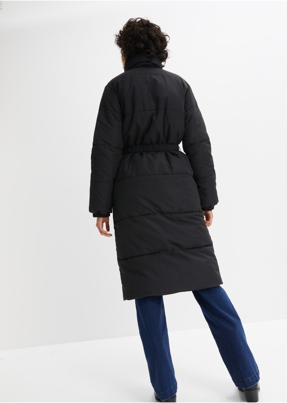 Manteau matelassé oversize avec ceinture élastique