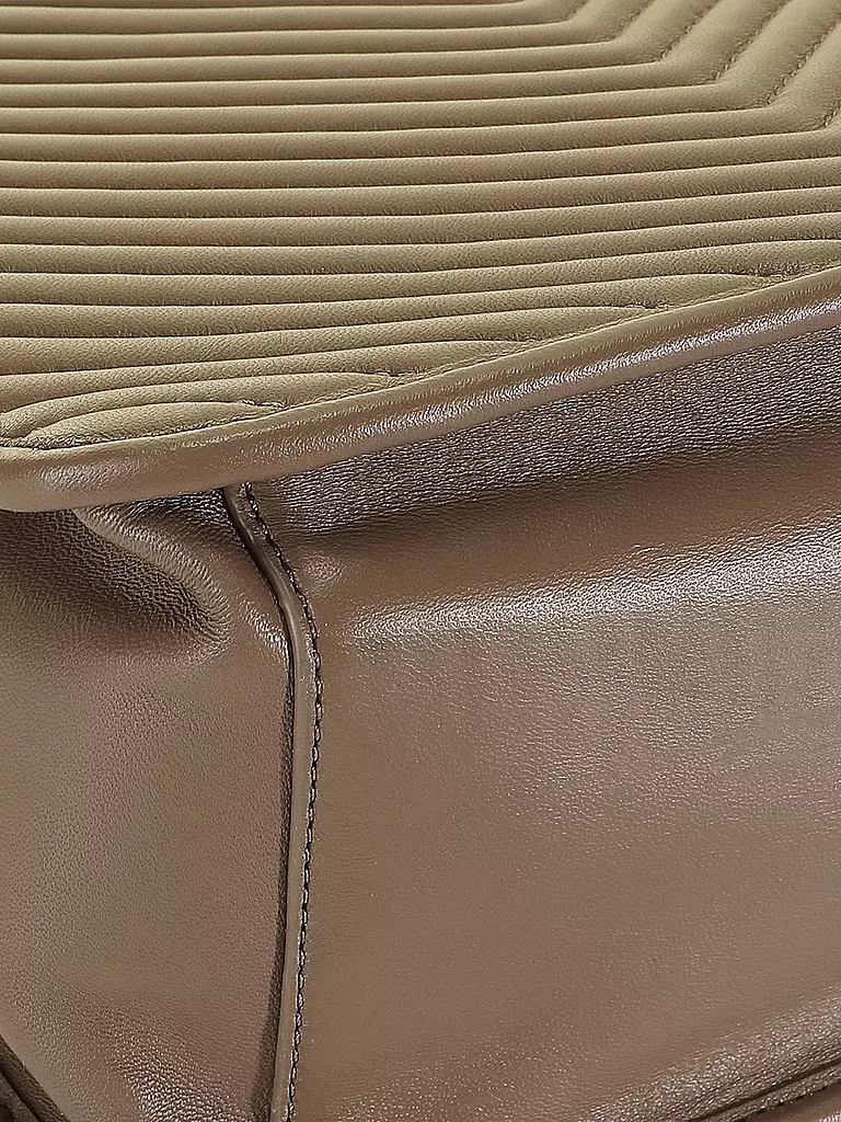 LES VISIONNAIRES Ledertasche - Tot Bag LENA QUILTING camel
