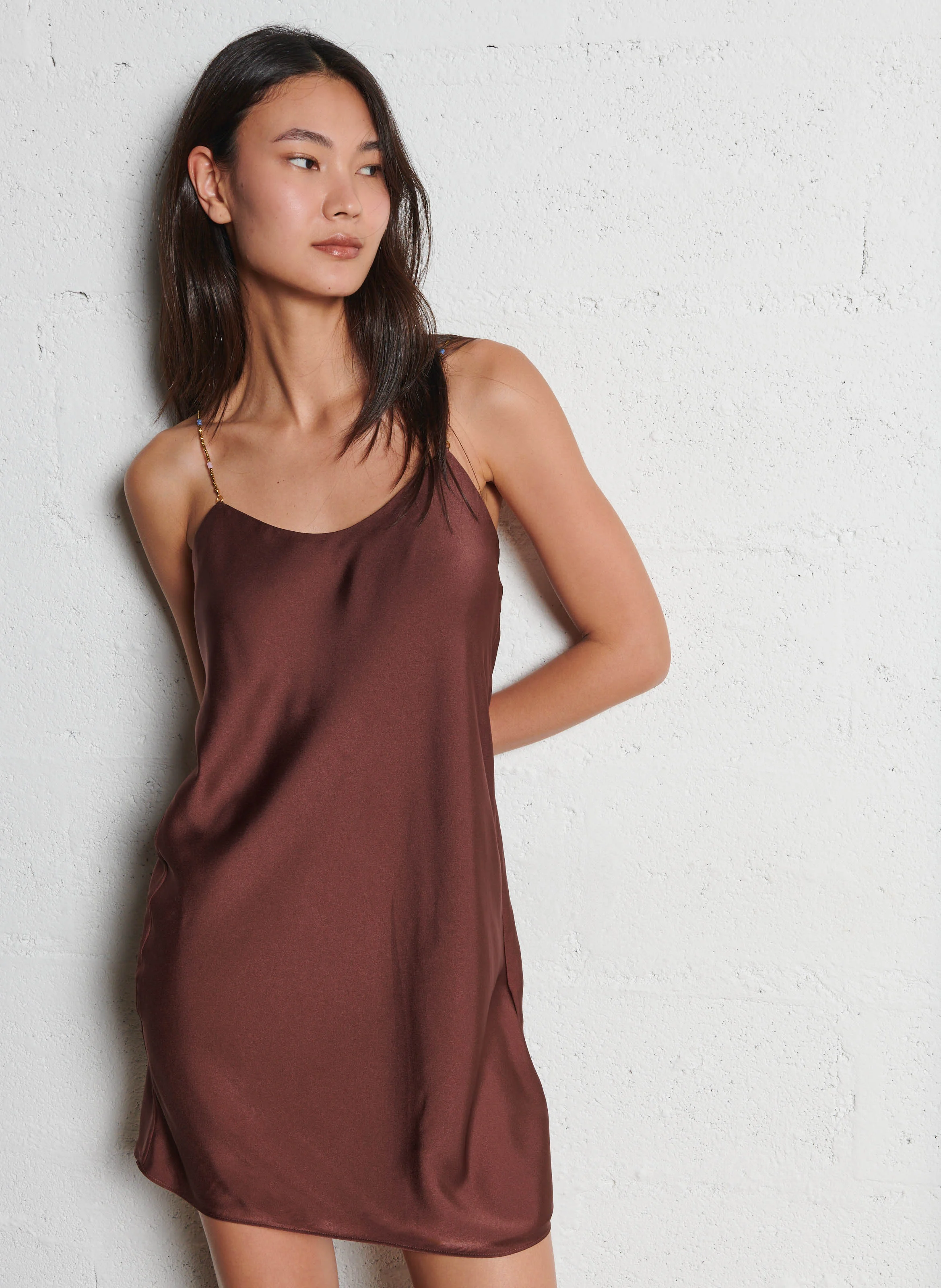 CLEM - Robe courte satinée | Marron