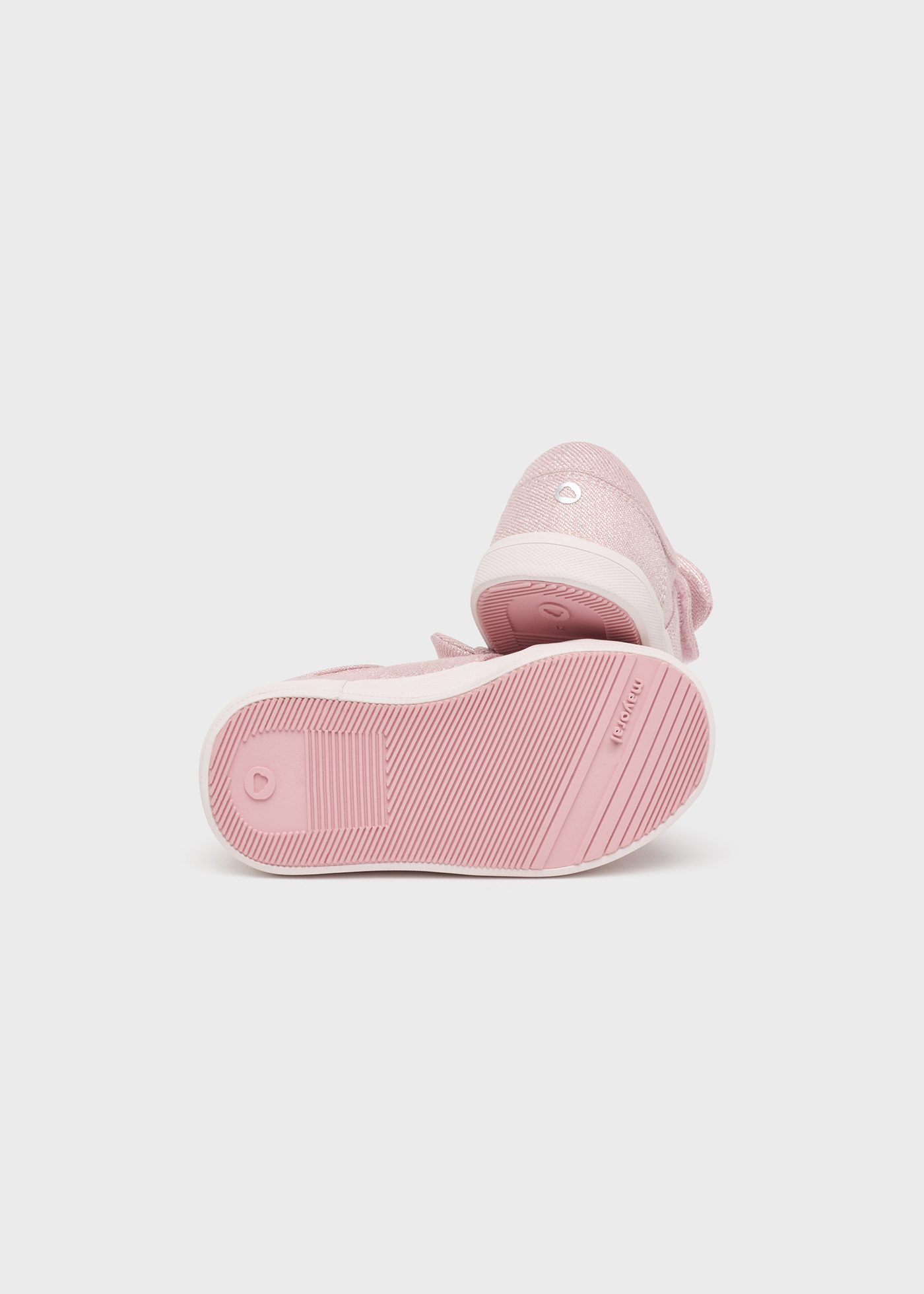 Conjunto esportivo para bebê com laço