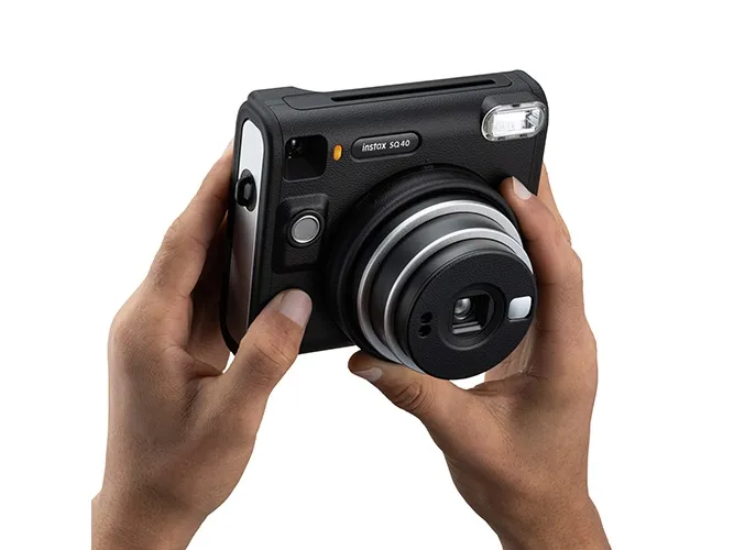 Fujifilm Instax Square SQ40, 0,3 - 2,2 m, 7,5 sek/side, Automatisk, 1/400 sek/side, 0,5 sek/side, Elektronisk