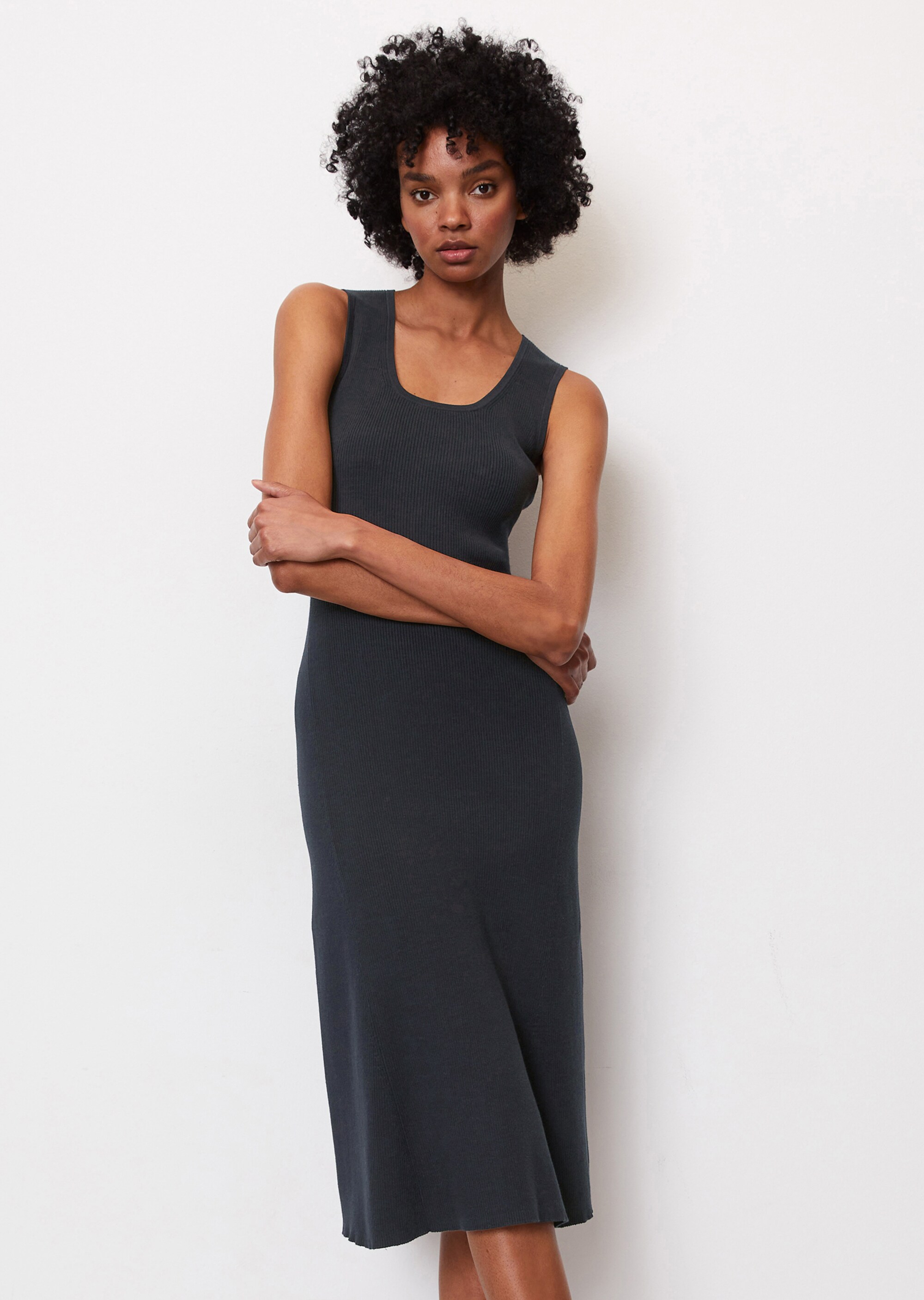 Ärmelloses Feinstrick-Kleid fitted aus Organic Cotton