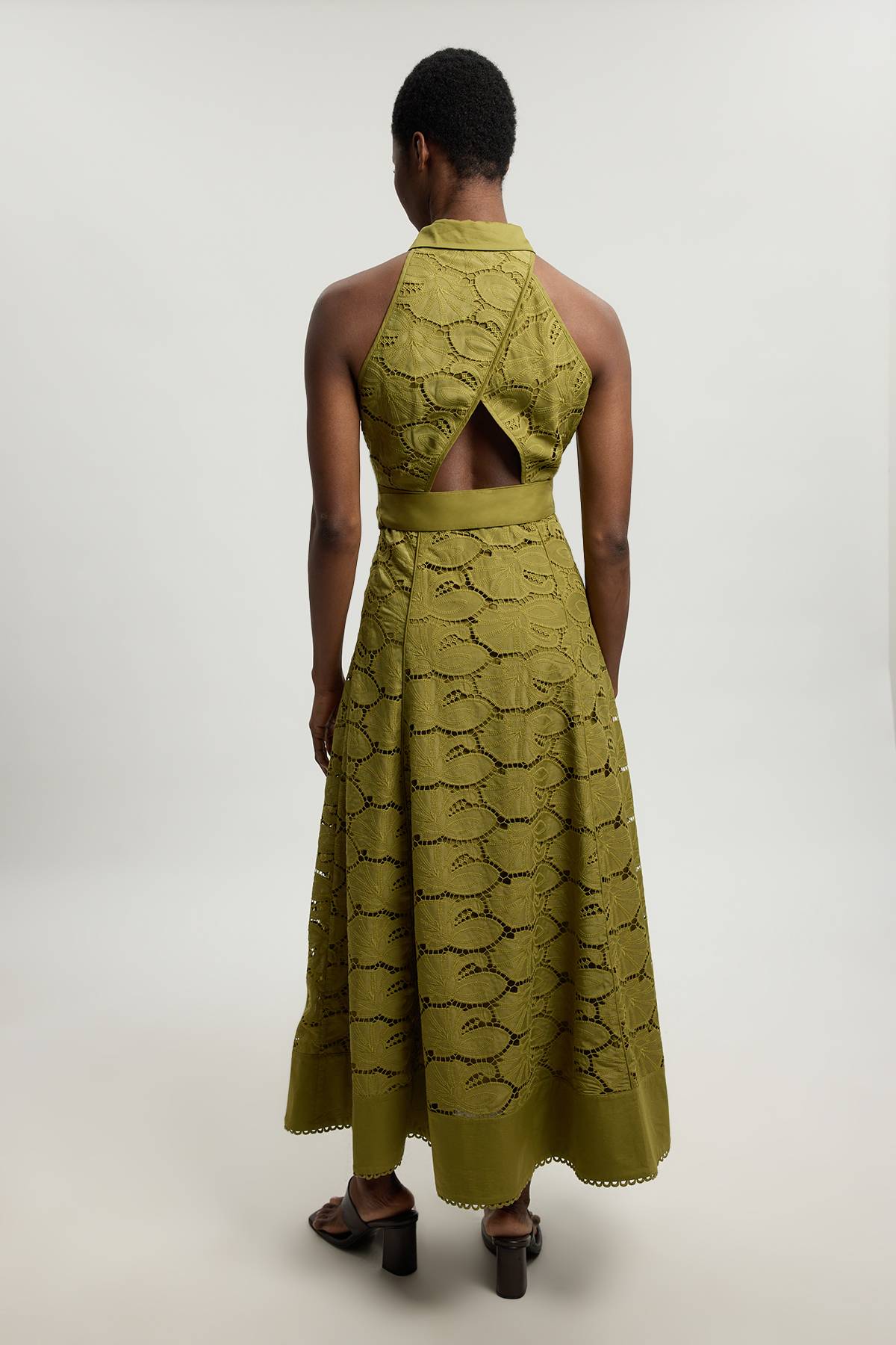 KarenMillen Robe Midi Tissée En Coton Ajouré Avec Col Licou À Nouer