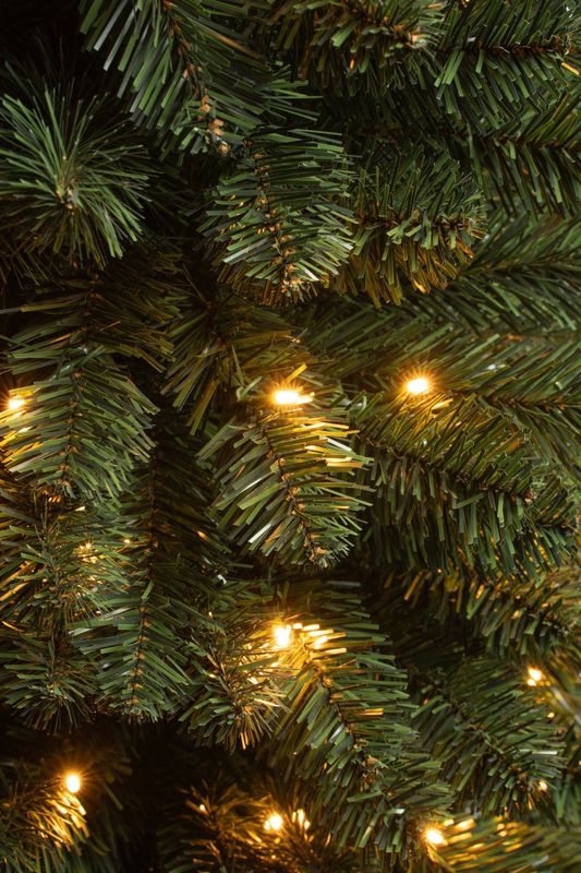 Black Box - Charlton - Kunstkerstboom - 230 cm - 180 LED Lichtjes - Groene Takken