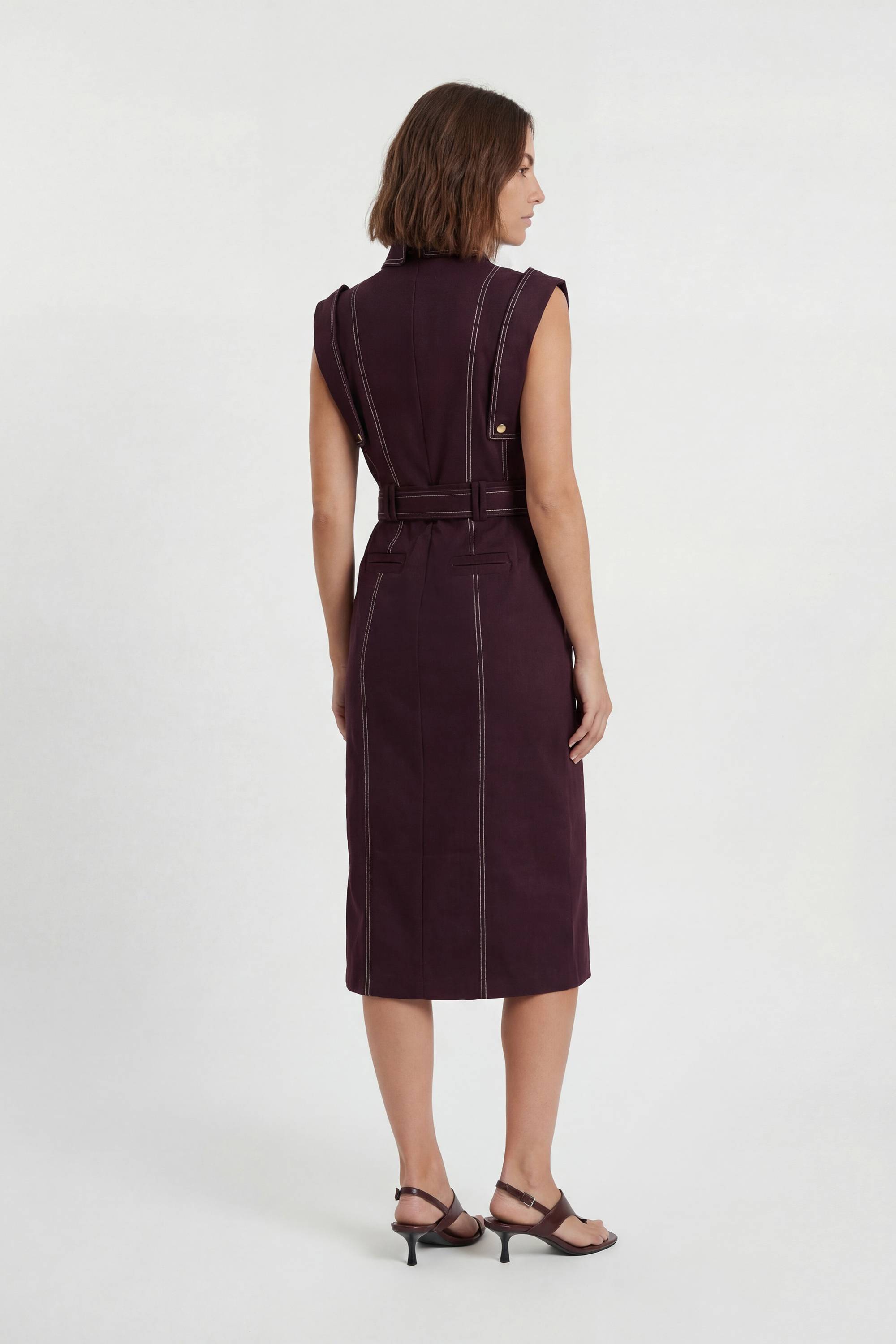 KarenMillen Robe Midi Ceinturée Ajustée Avec Détails De Surpiqûres