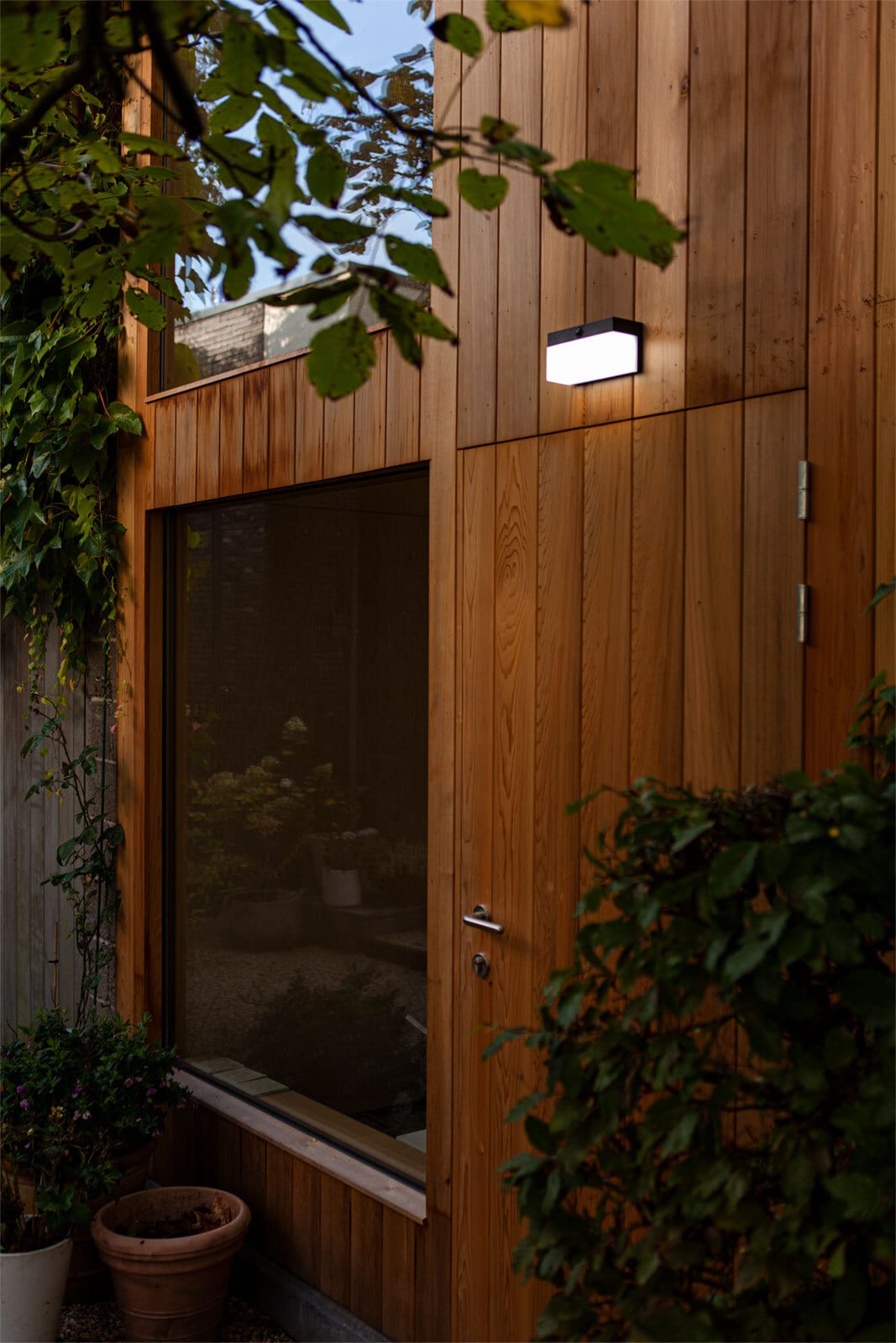 ECO-LIGHT LED Solar Außenwandleuchte FRAN schwarz