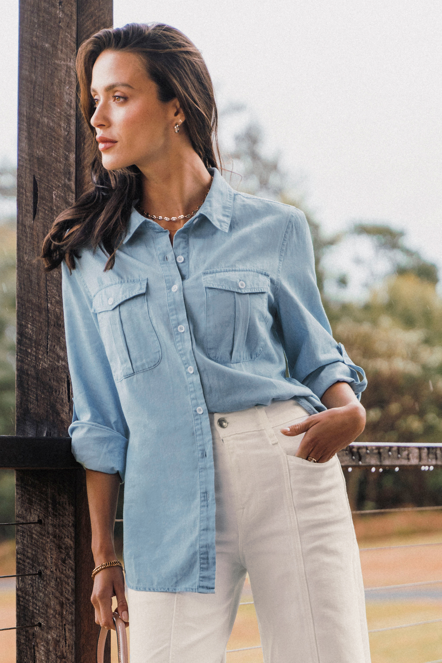 Chemise en pur coton et denim à boutons sur le devant