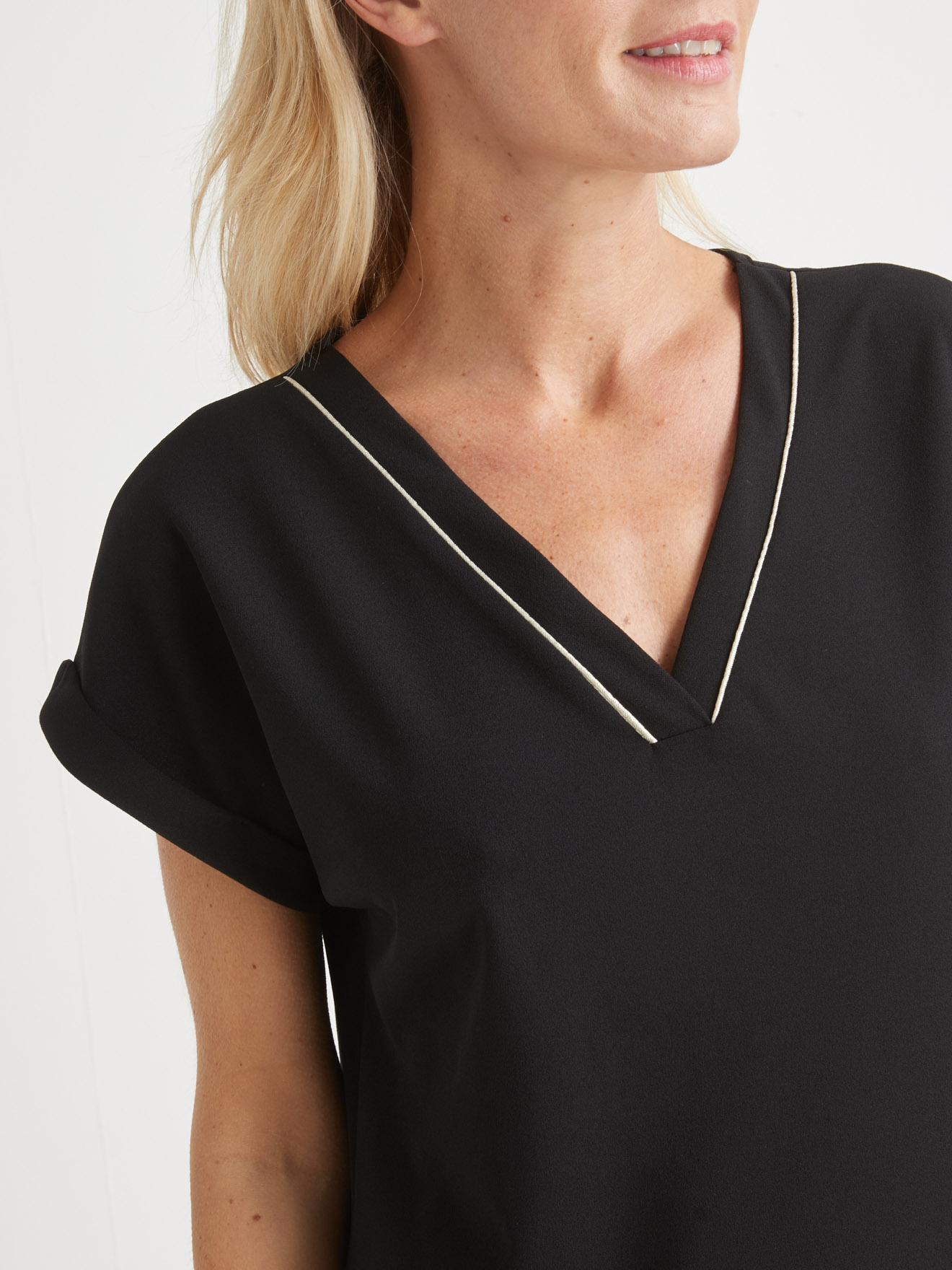 Robe housse encolure V
