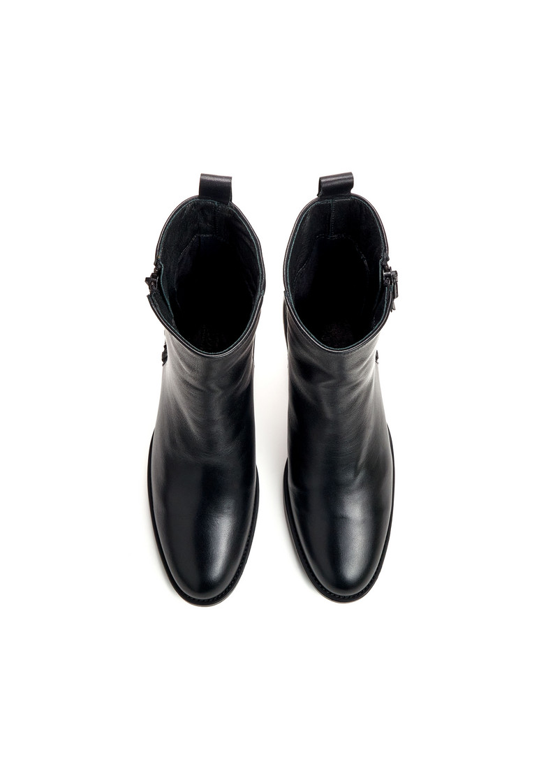 STIEFELETTE Schwarz