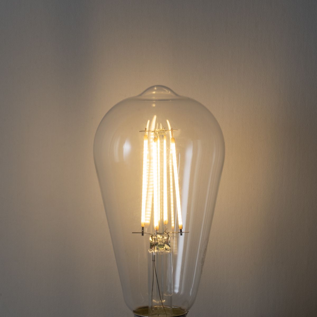E27 3-staps dimbaar LED lamp ST64 clear 6W 700 lm 2700K