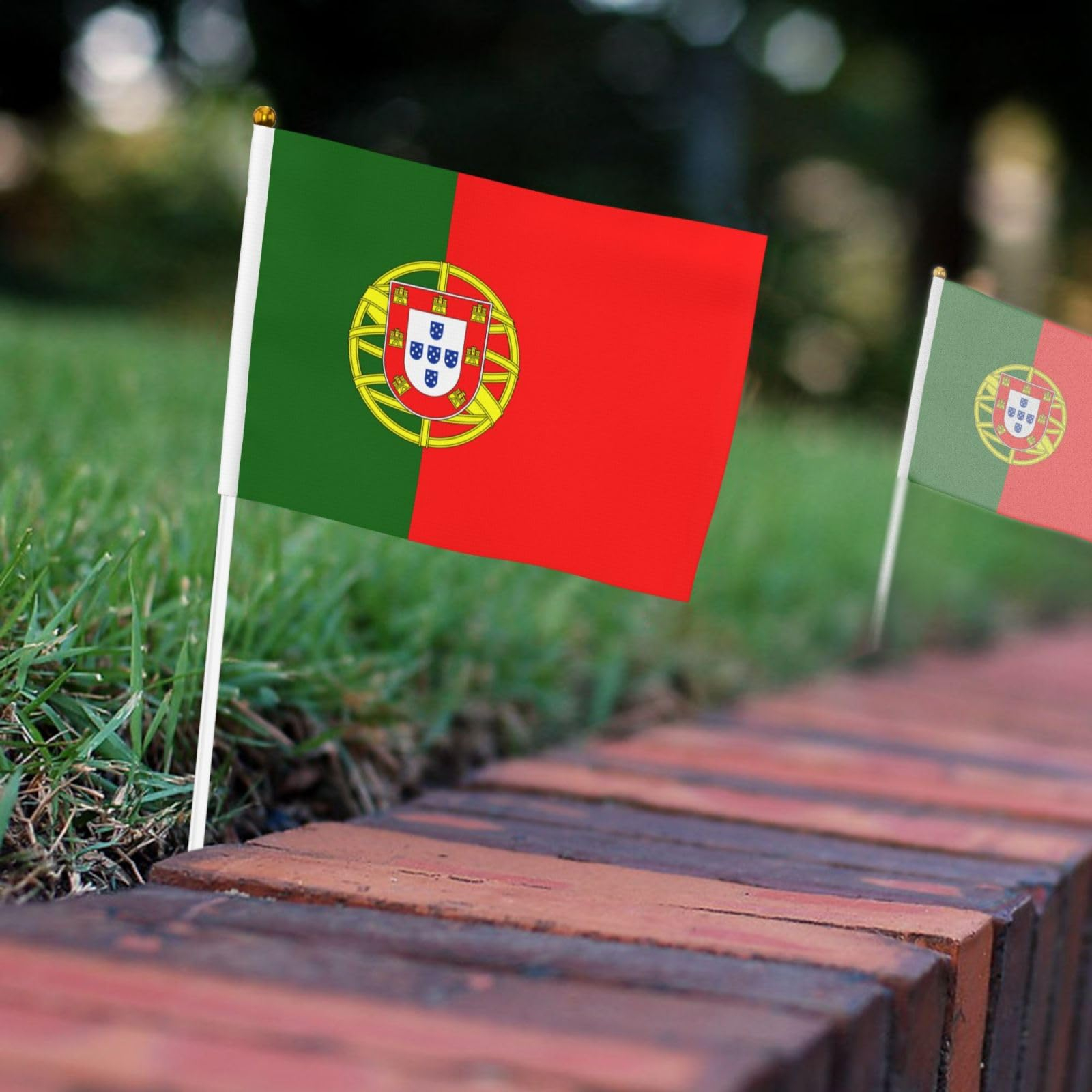 (30er Set) 30x20cm Portugiesische Flagge Fussball EM Party Deko Banner Hand Stabfahne - Portugal