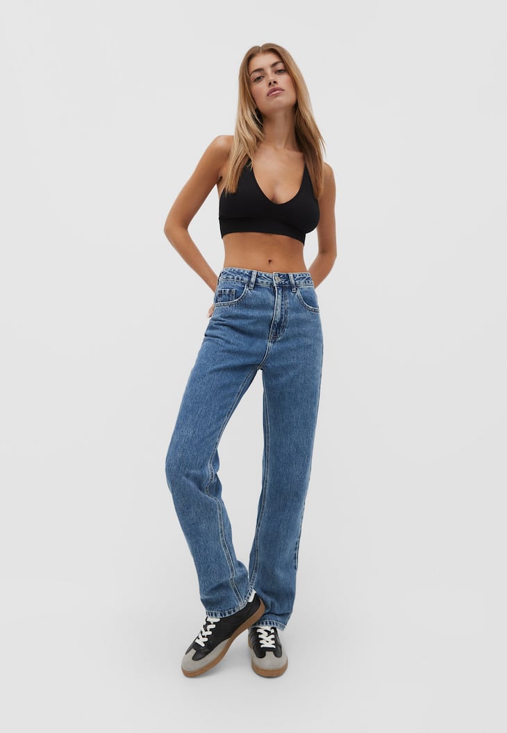 calça jeans de corte reto