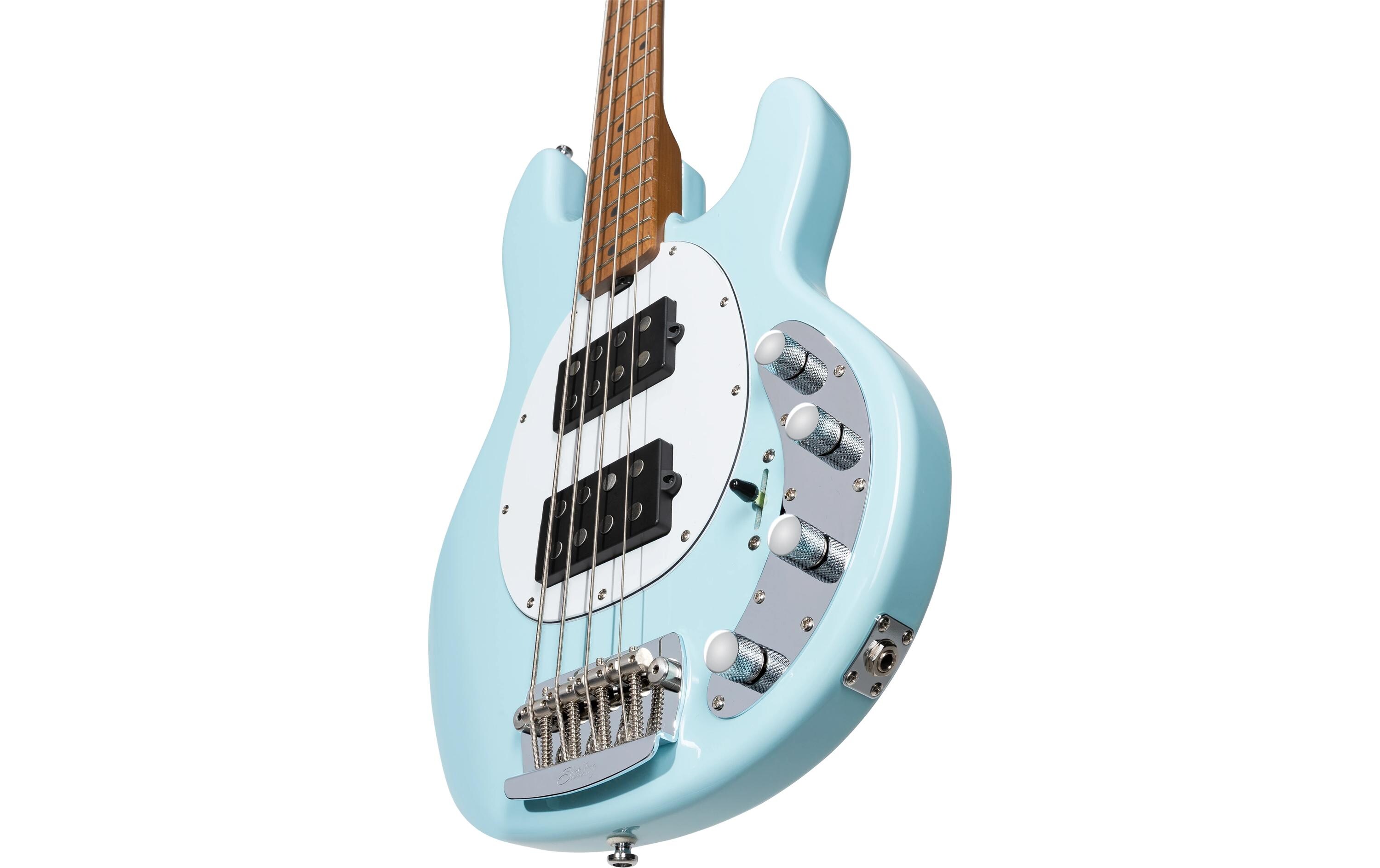 E-Bass StingRay Ray34 HH Daphne Blue<br>4-seitiger Bass mit Aktivelektronik und zwei Humbucker