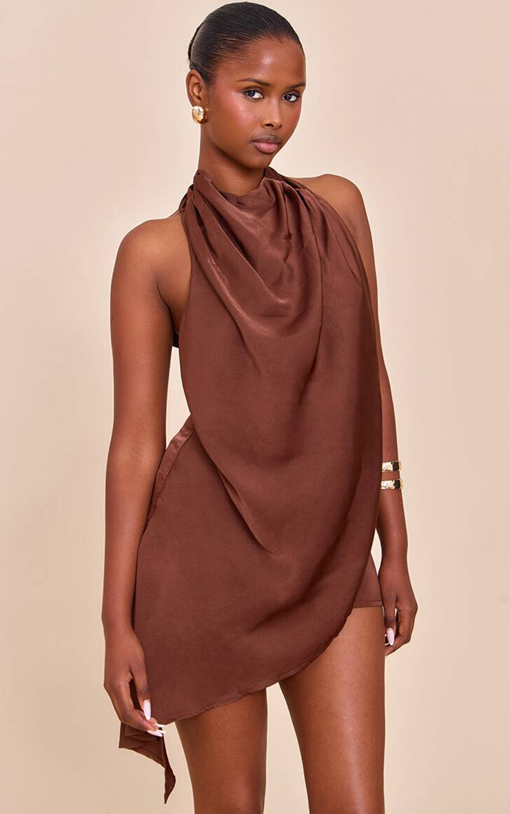 Chocolat Combinaison Courte Dos Nu En Satin