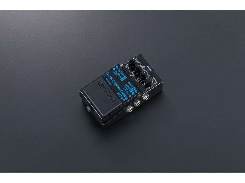 BOSS Pedal SDE-3 Dual-Delay-Pedal mit Tap-Tempo- und Carryover-Funktion