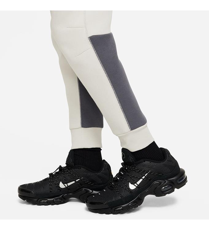 Nike JR Sportswear Tech Fleece Joggingbroek