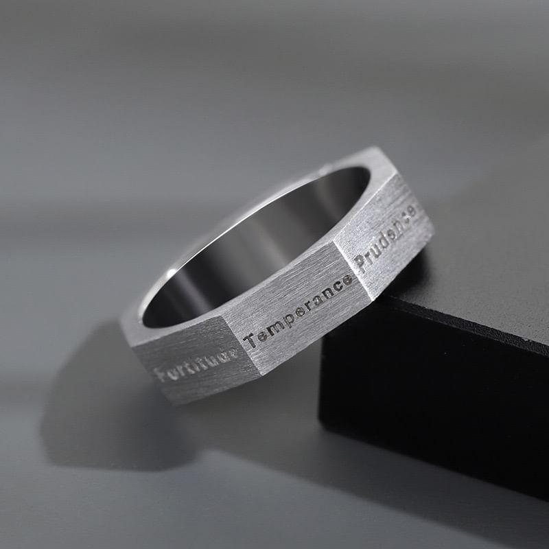 Soosina - Geëmbosseerde open ring