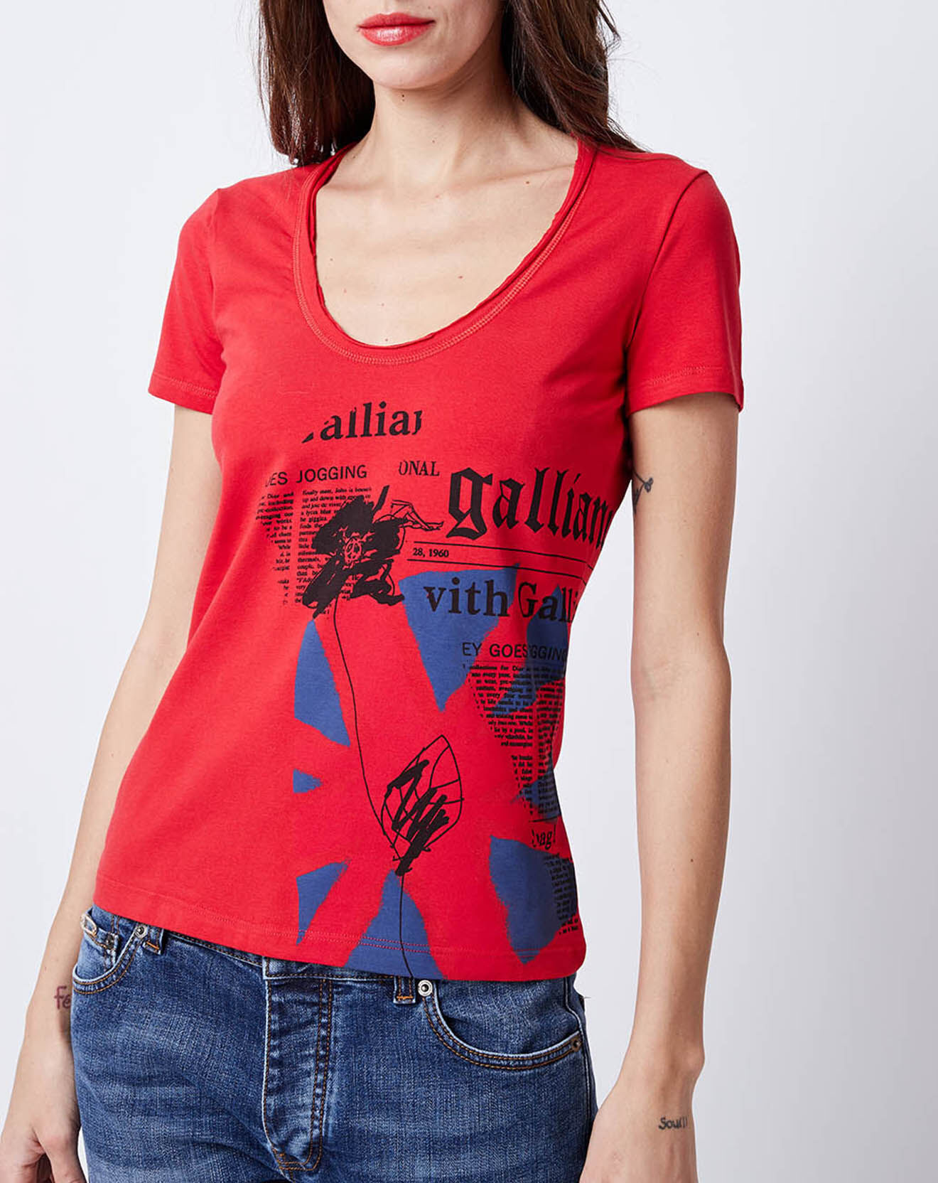 John Galliano T-Shirt imprimé rouge/bleu/noir