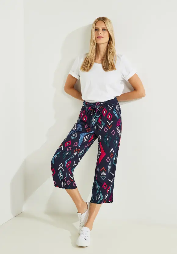 Loose Fit Hose in 3/4 - night sky blue